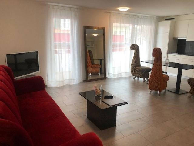 Hotel Hippel Krone Kerzers エクステリア 写真