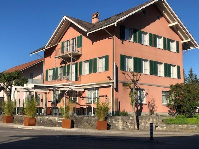 Hotel Hippel Krone Kerzers エクステリア 写真